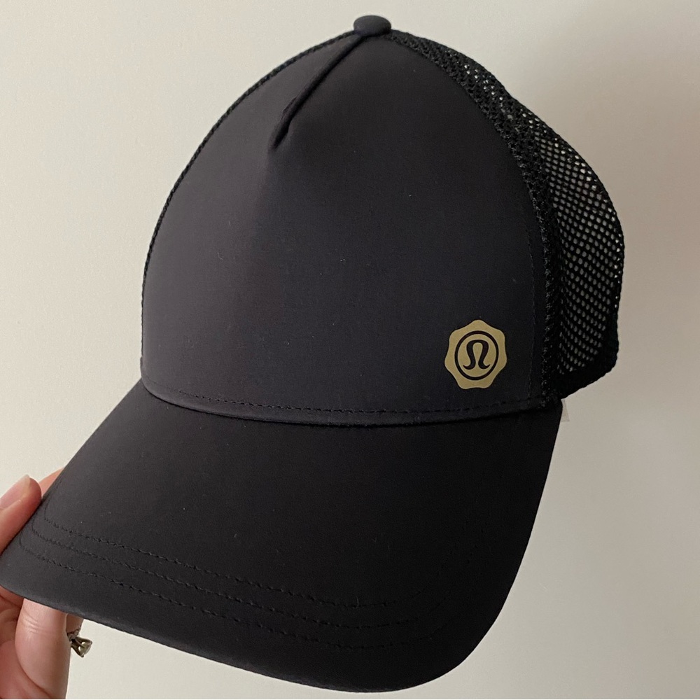 *SUPER RARE* Lululemon Seawheeze Finishers/Runners Hat - Brand New
